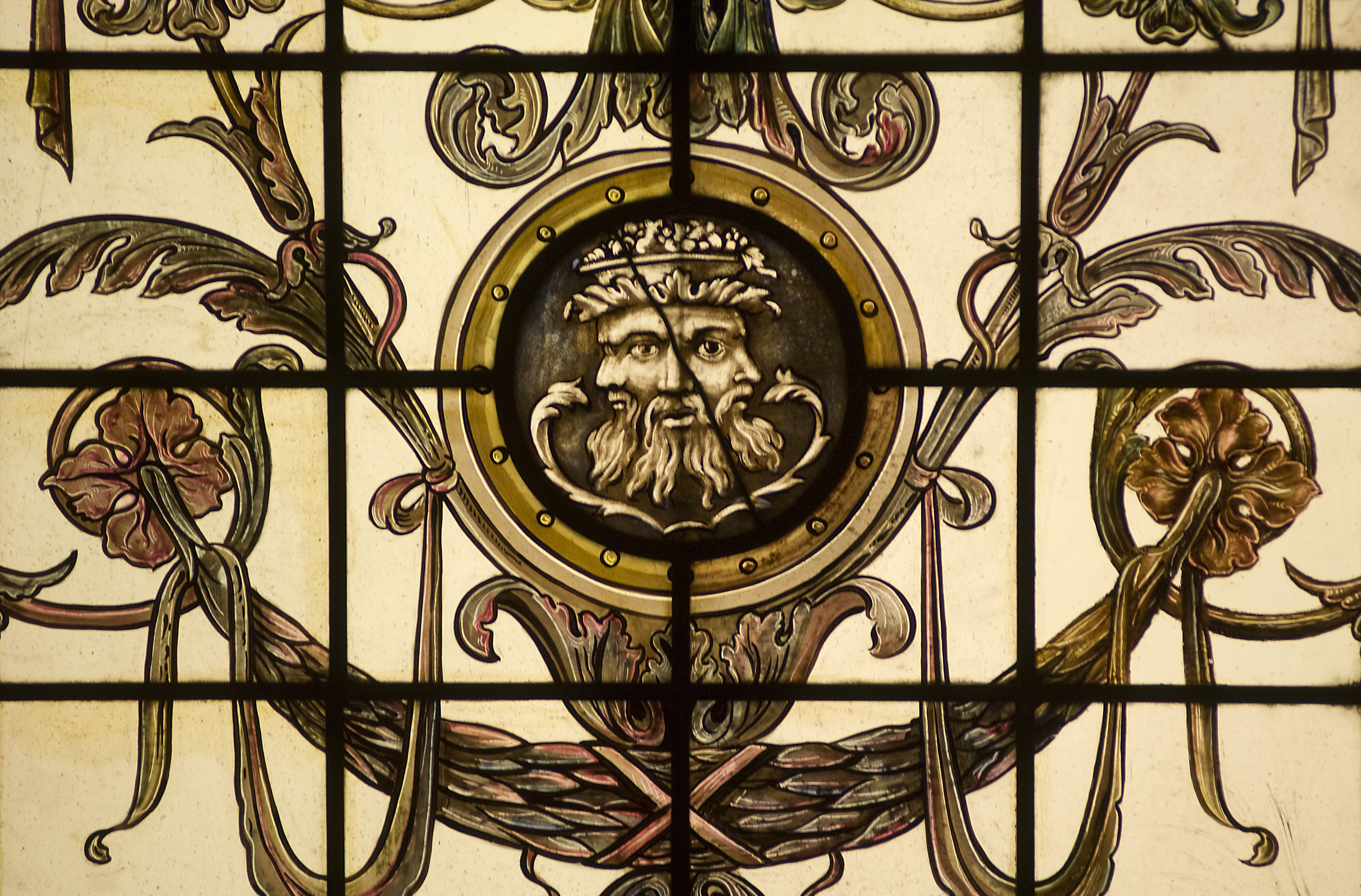 Image_of_Glass_Panel_Depicting_the_Roman_God_Janus_The_Hermitage_Hotel_1908_Historic_Hotels_of_America_in_Nashville_Tennessee.jpg