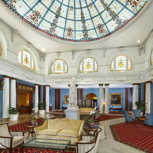 Image_of_lobby_at_The_Jefferson_Hotel_1895_Member_of_Historic_Hotels_of_America_in_Richmond_Virginia.png