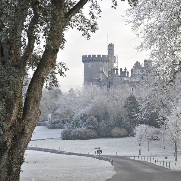 Dromoland_Castle.jpg