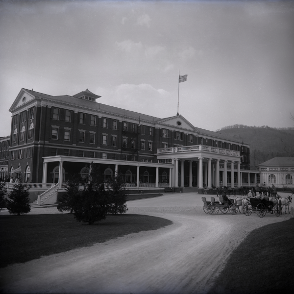 Image of Omni Homstead Resort for Historic Hotels of America’s 2021 Most Haunted List